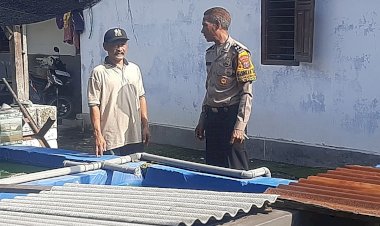 Bhabinkamtibmas-Desa-Pagerngumbuk-Wonoayu-Cek-Budidaya-Ikan-Nila-untuk-Ketahanan-Pangan