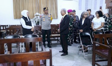 Kapolda-Jatim-dan-Forkopimda-Tinjau-Gereja-di-Surabaya,-Pastikan-Ibadah-Natal-Aman