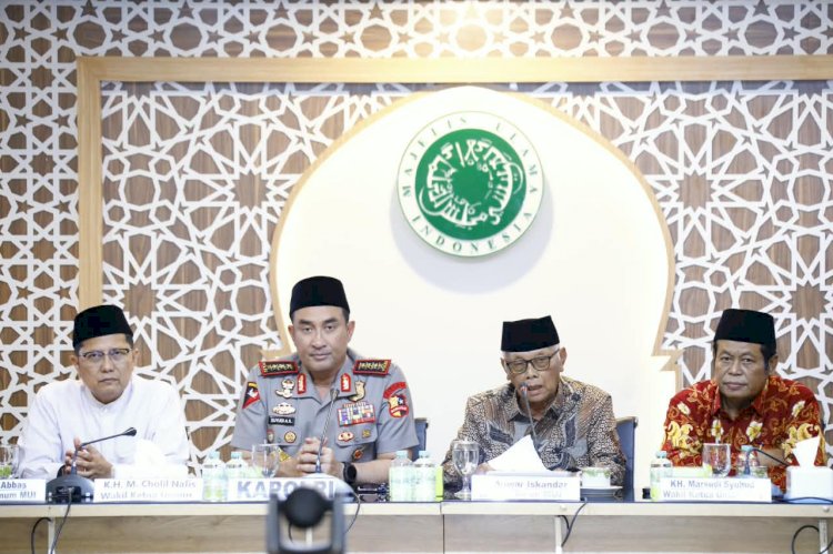Kapolri Silaturahmi dengan Pimpinan MUI, Perkuat Sinergi Jaga Keamanan dan Kerukunan